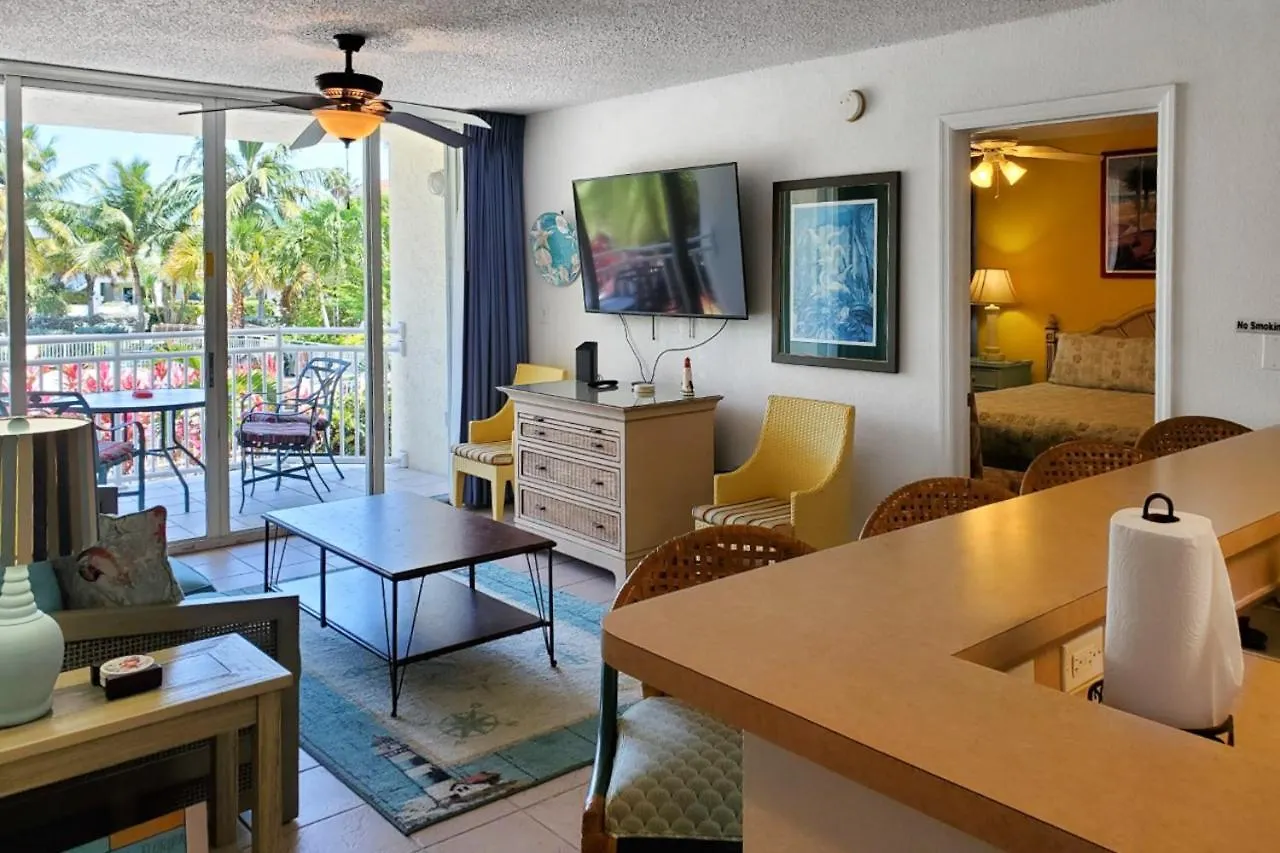 Sunrise Suites - Butterfly Nest #107 Key West
