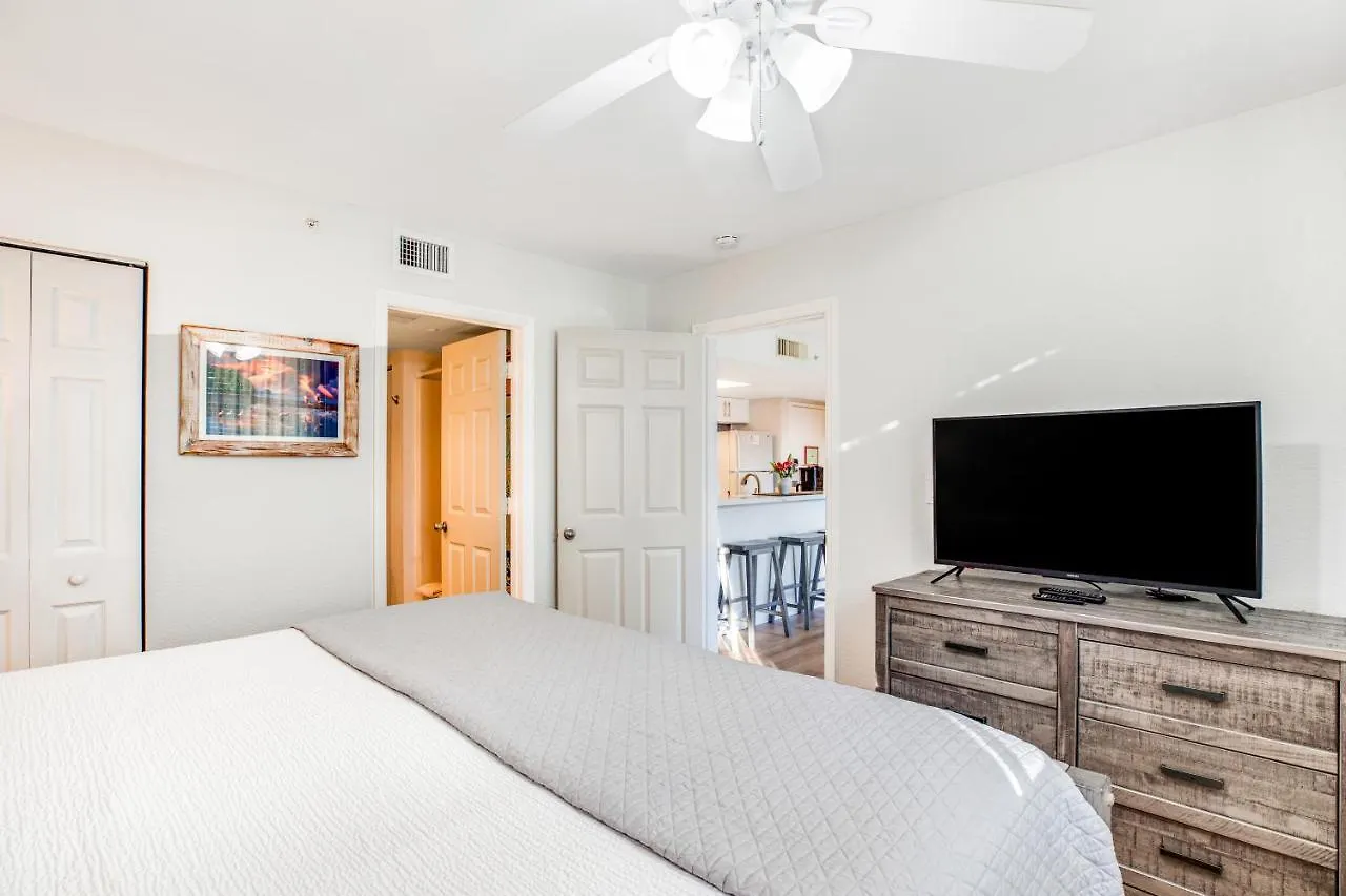 Sunrise Suites - Butterfly Nest #107 Key West