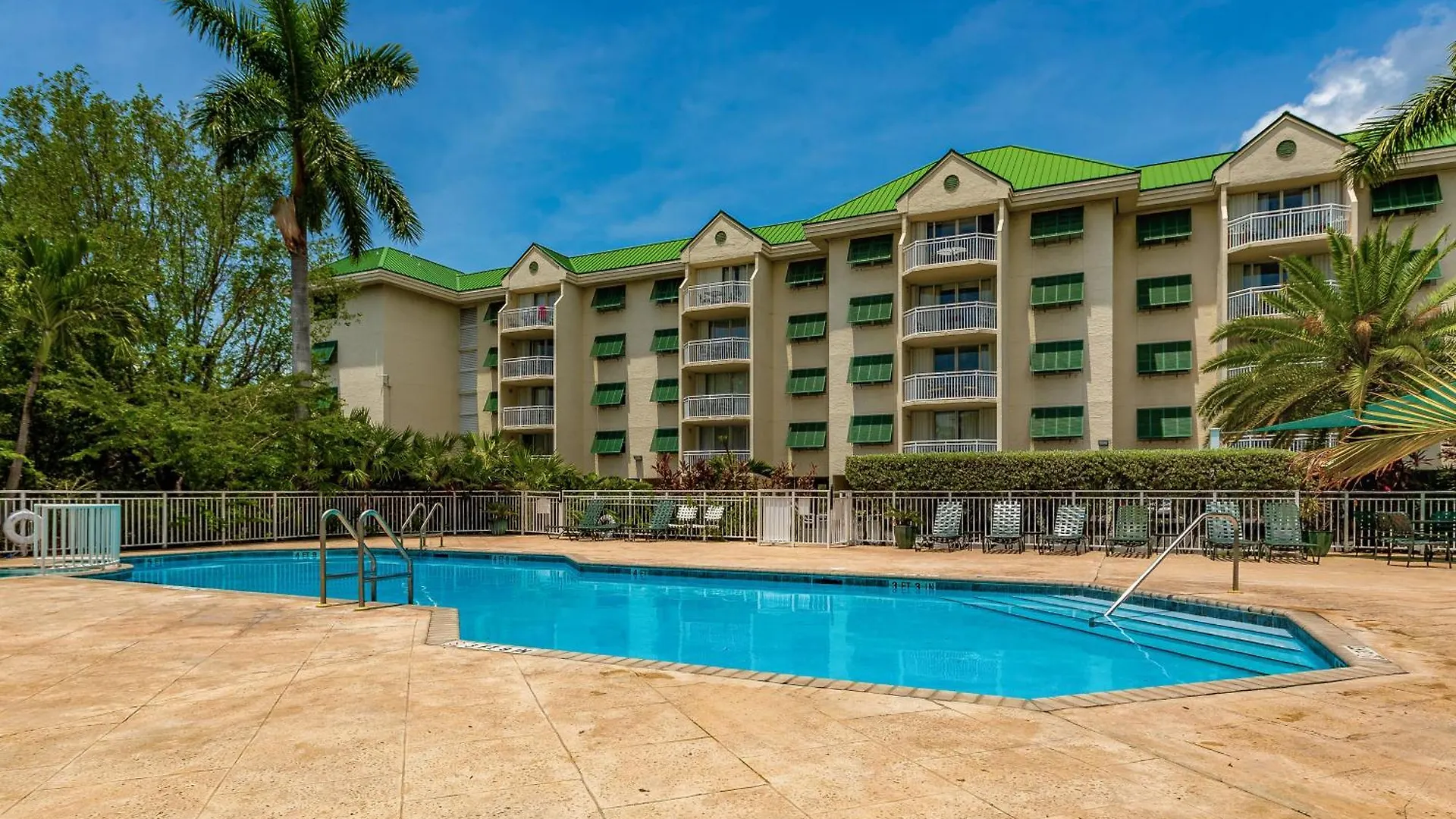 Sunrise Suites - Butterfly Nest #107 Key West Apartment